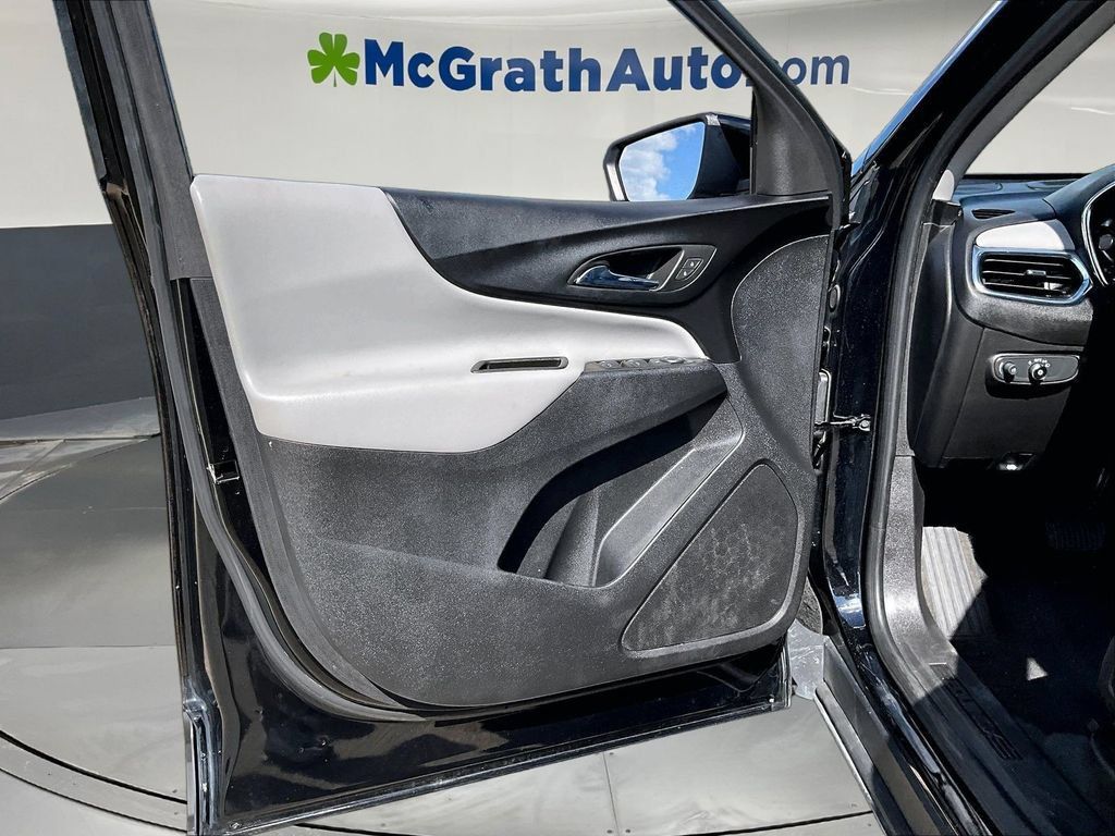 Used 2023 Chevrolet Equinox LT AWD/4WD image 23