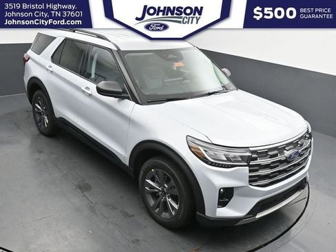 New 2026 Ford Explorer Active w/ Active Comfort Package image 1