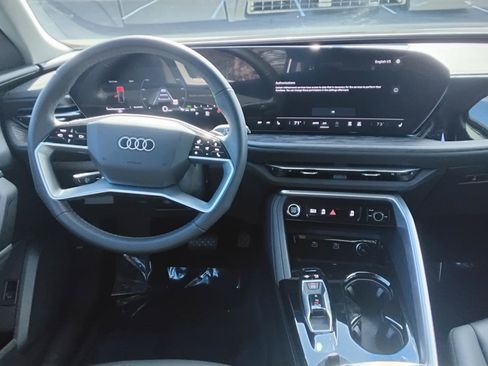 Certified 2025 Audi Q5 Premium w/ Convenience Package image 21