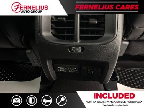 Used 2022 Jeep Cherokee Latitude Lux AWD/4WD image 29
