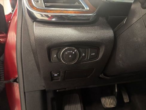 Used 2017 Lincoln Continental Reserve w/ Climate Package image 25