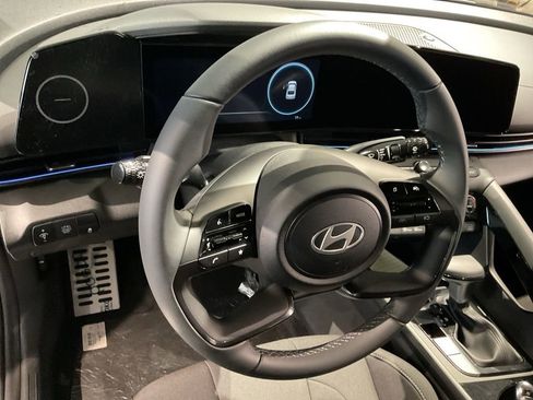 New 2026 Hyundai Elantra Sport FWD image 11