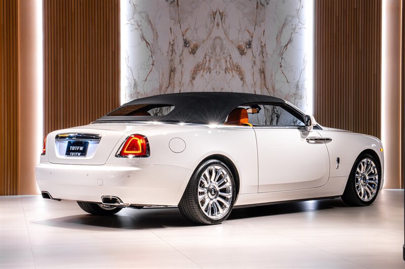 Used 2021 Rolls-Royce Dawn RWD image 7