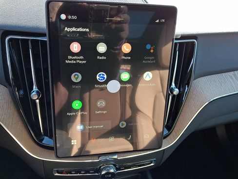 New 2026 Volvo XC60 B5 Plus w/ Protection Package Premier image 10