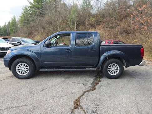 Used 2017 Nissan Frontier SV w/ SV Value Truck Package image 2