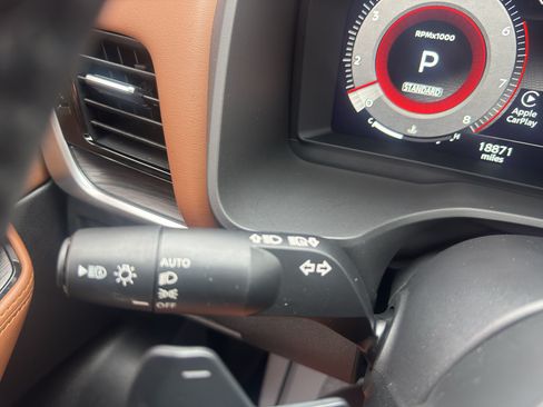 Used 2025 Nissan Rogue Platinum w/ Platinum Premium Package FWD image 28