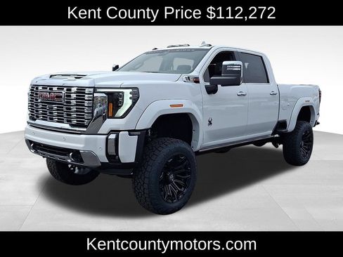 New 2026 GMC Sierra 2500 Denali w/ Denali Reserve Package AWD/4WD image 3