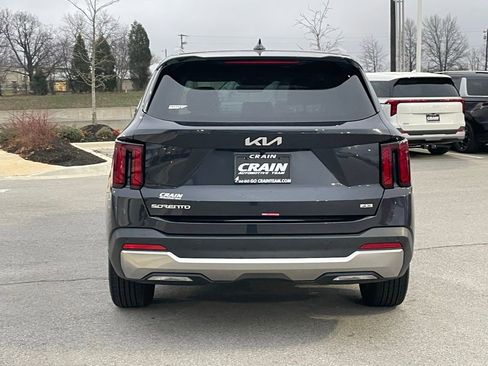 New 2025 Kia Sorento S AWD/4WD image 6