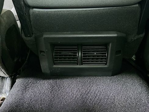 Used 2021 RAM 1500 Classic SLT RWD image 29