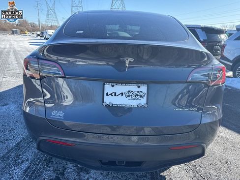Used 2022 Tesla Model Y Long Range image 8