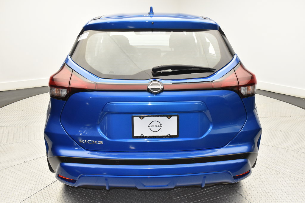 Used 2024 Nissan Kicks S FWD image 6