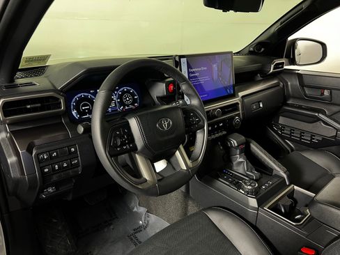 Certified 2025 Toyota 4Runner TRD Off-Road Premium w/ Tow Technology Package image 12