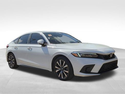 Used 2024 Honda Civic EX-L image 4