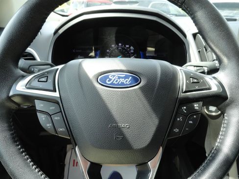 Certified 2024 Ford Edge SEL AWD/4WD image 15