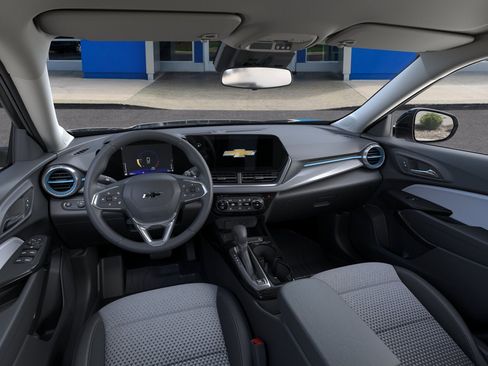 New 2026 Chevrolet Trax LT FWD image 39