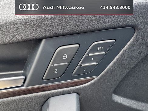 Used 2023 Audi Q5 2.0T Premium Plus w/ Premium Plus Package image 9