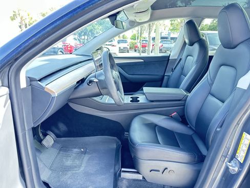 Used 2023 Tesla Model Y Long Range AWD/4WD image 13