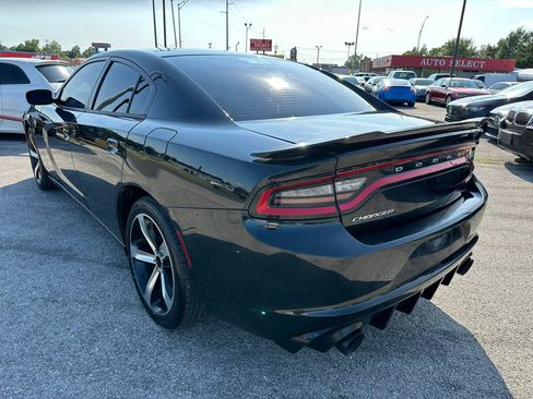 Used 2017 Dodge Charger SE RWD image 34