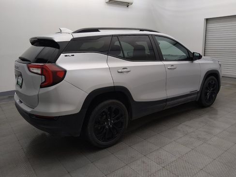 Used 2022 GMC Terrain SLE w/ Driver Convenience Package FWD image 10