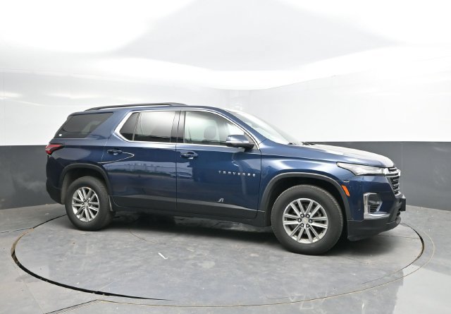 Used 2023 Chevrolet Traverse LT FWD image 4