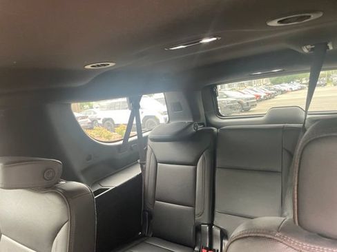 Used 2021 Chevrolet Suburban High Country RWD image 14
