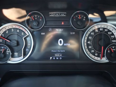 Used 2014 RAM 2500 Laramie w/ Convenience Group AWD/4WD image 14