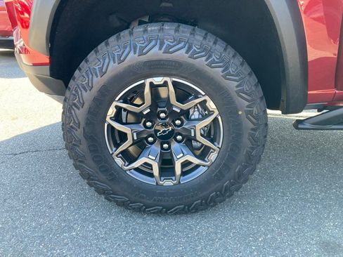 New 2026 Chevrolet Colorado ZR2 w/ Technology Package image 25