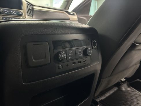 Used 2020 GMC Yukon Denali w/ Denali Premium Package AWD/4WD image 35