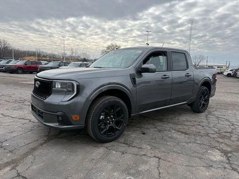 New 2026 Ford Maverick Lobo AWD/4WD image 4
