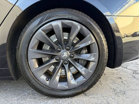 Used 2018 Tesla Model S 75D AWD/4WD image 33