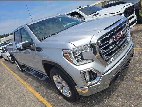 Used 2021 GMC Sierra 1500 SLT w/ SLT Premium Plus Package AWD/4WD image 5