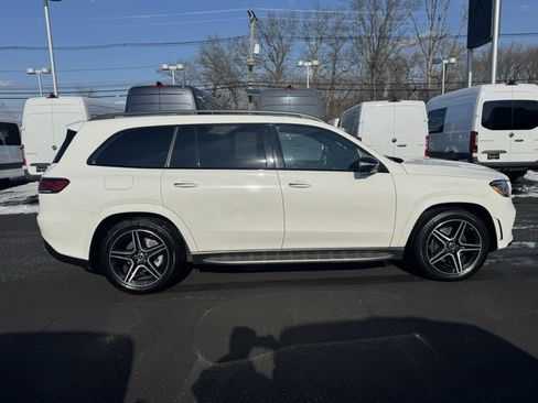 Certified 2022 Mercedes-Benz GLS 450 4MATIC image 2