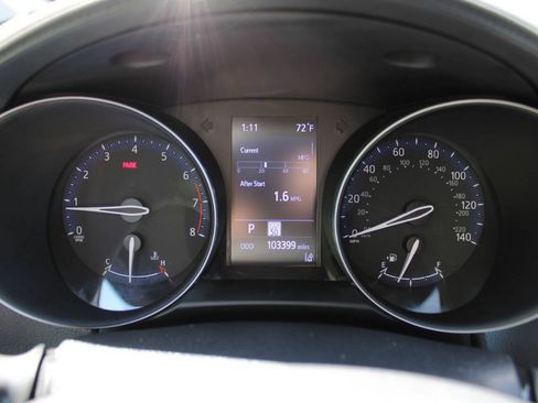 Used 2021 Toyota C-HR LE FWD image 36
