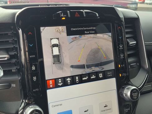 Used 2024 RAM 2500 Limited image 24