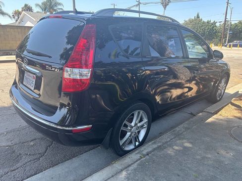 Used 2012 Hyundai Elantra image 3