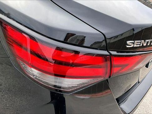 Certified 2021 Nissan Sentra SV image 28