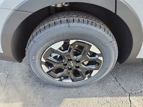New 2026 Kia Sorento S w/ S Panoramic Sunroof Package FWD image 9
