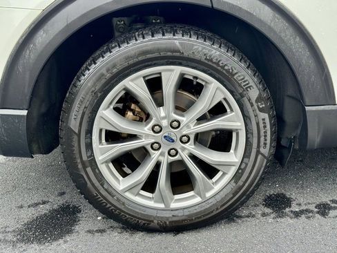 Used 2020 Ford Explorer XLT w/ Equipment Group 202A image 32