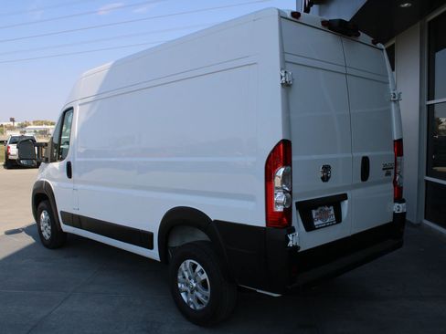 Used 2023 RAM ProMaster 1500 w/ Lane Management Group image 5