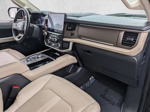Used 2024 Ford Expedition Max Limited AWD/4WD image 23