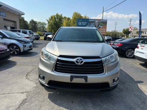 Used 2015 Toyota Highlander Limited AWD/4WD image 9