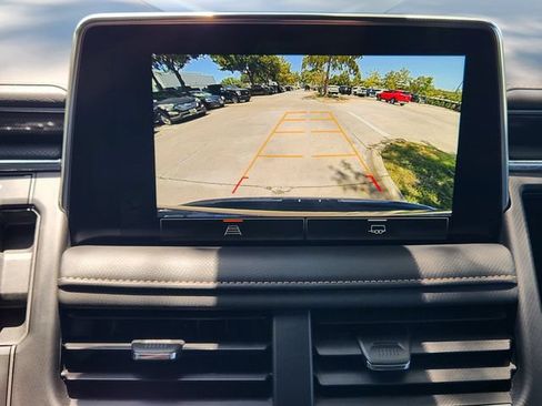 Used 2022 GMC Yukon AT4 AWD/4WD image 18