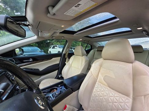 Used 2016 Nissan Maxima Platinum FWD image 15