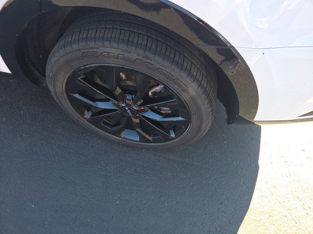 Used 2023 Kia Sorento SX AWD/4WD image 5