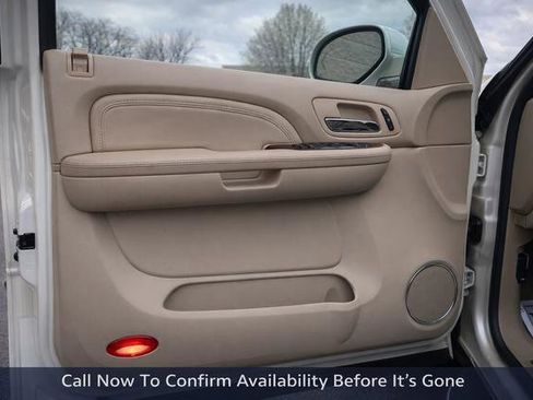 Used 2009 Cadillac Escalade ESV AWD image 9