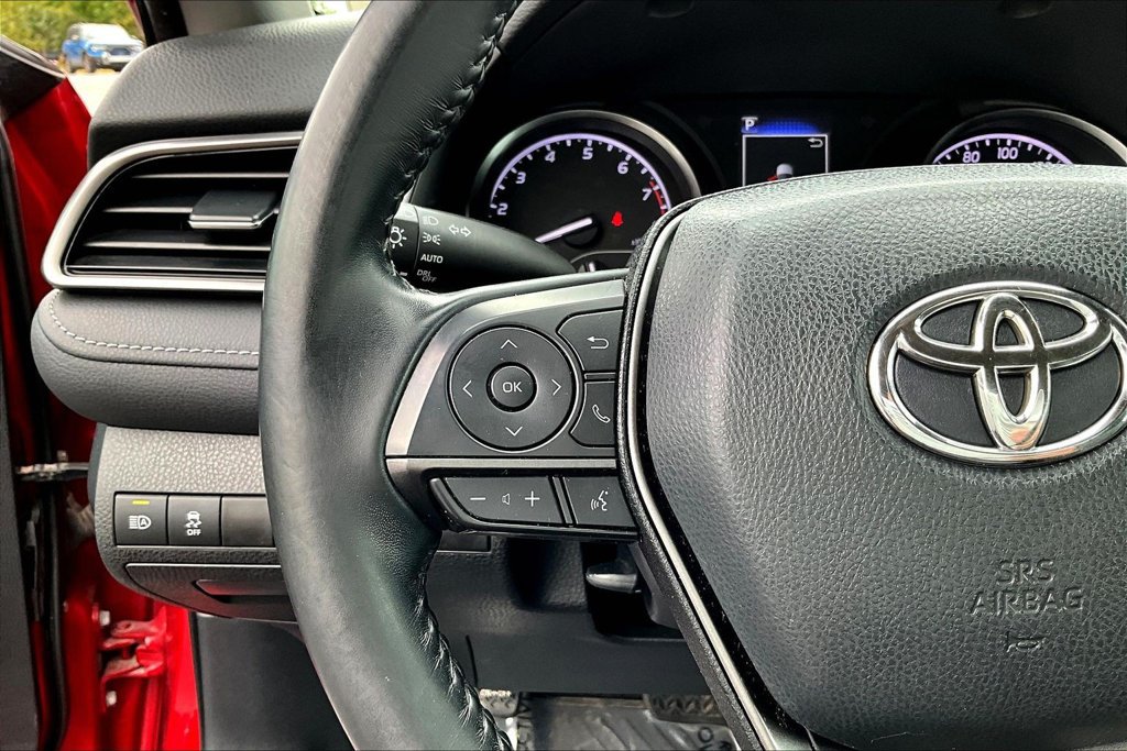 Used 2021 Toyota Camry SE FWD image 13