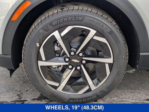 New 2026 Chevrolet Equinox EV LT image 10