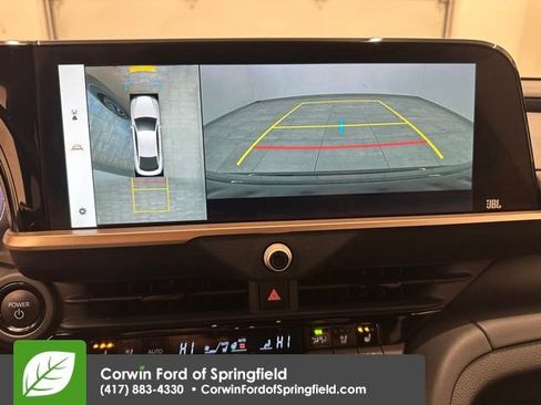 Used 2023 Toyota Crown Platinum image 22