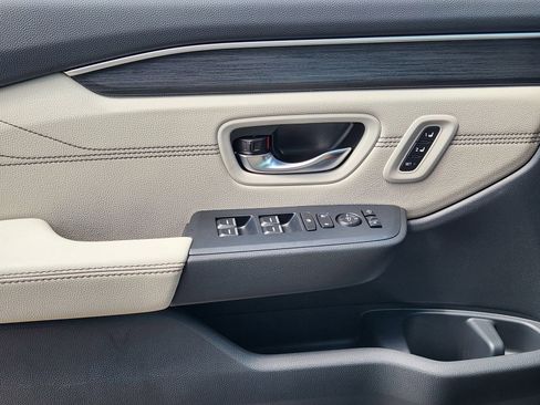 New 2026 Honda Pilot Touring image 21