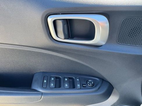 New 2026 Hyundai Venue SEL image 16